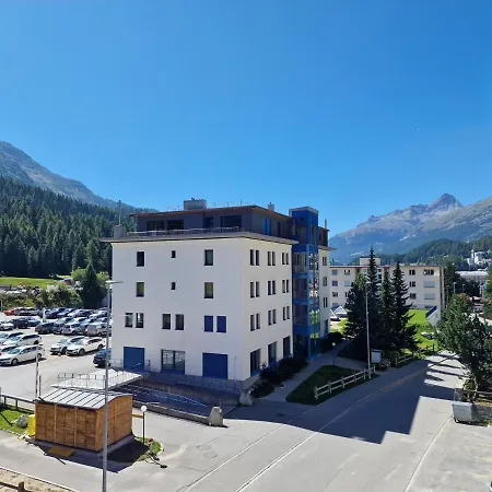 Corvatch-sunflower Apartman St. Moritz