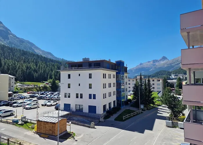 Corvatch-sunflower Apartman St. Moritz